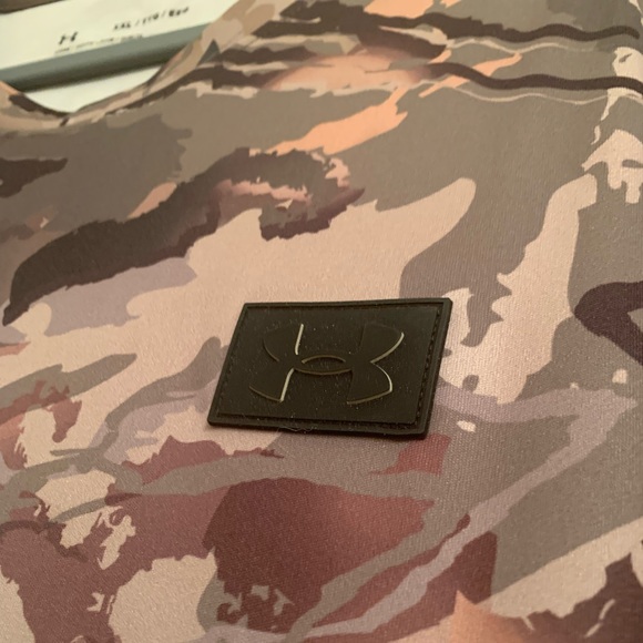 (2) UA Under Armour ridge reaper forest camo heat gear shirts XXL - Picture 4 of 4